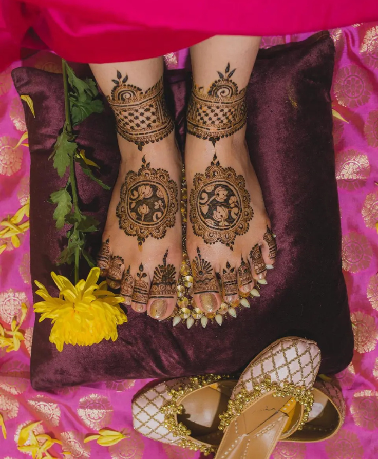 Leg Mehndi Designs (3)