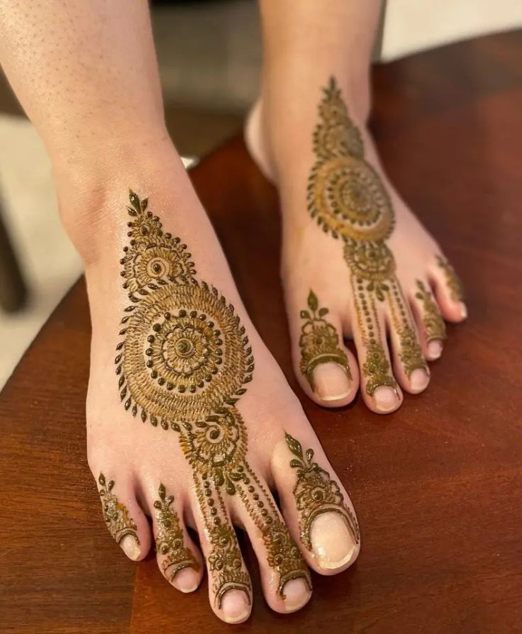 Leg Mehndi Designs