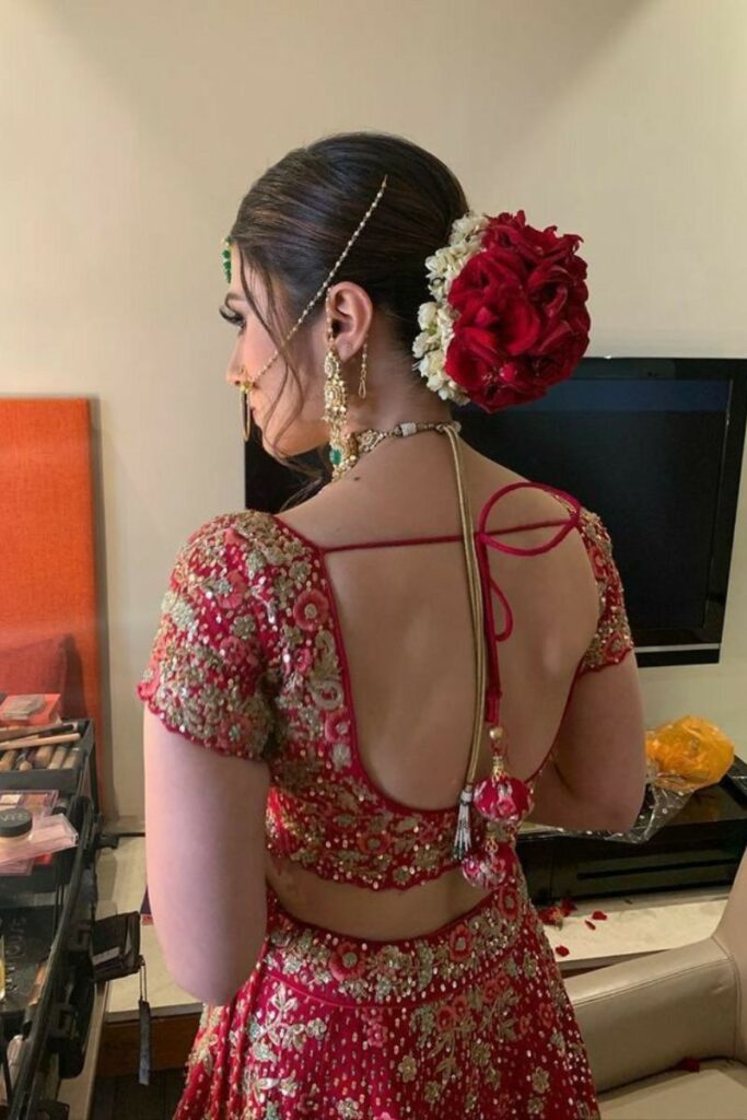Pretty Dahlia Bun Style