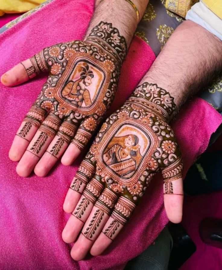 Raja Rani Motif with some lotus motifs