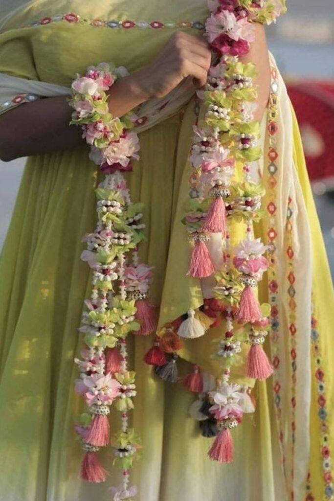 Beautiful Flower-Style Kalire Designs
