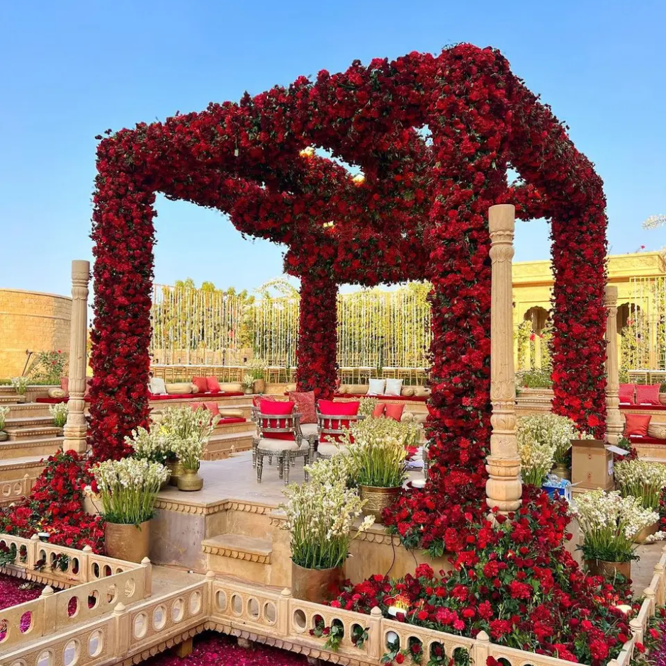 Ruby Red Mandap Design
