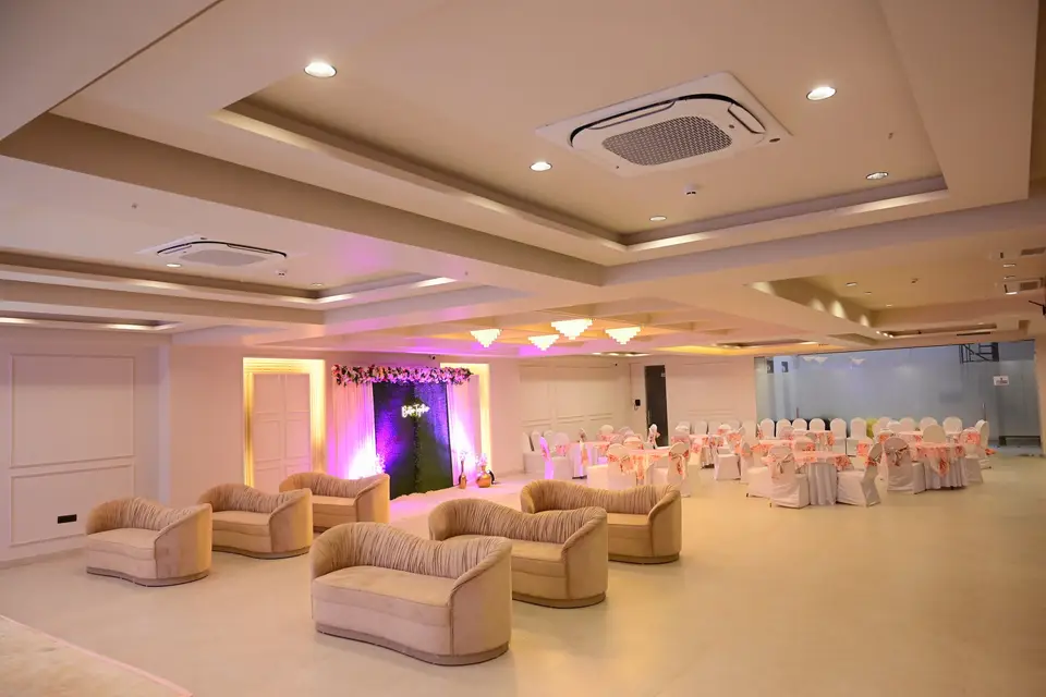 altstayz premier gurugram