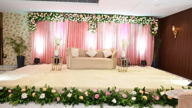 saltstayz premier paschim vihar